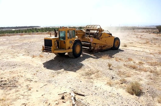 הכשרת קרקעות לחקלאות במושב פארן, צילום: עופר גור, הערבה התיכונה